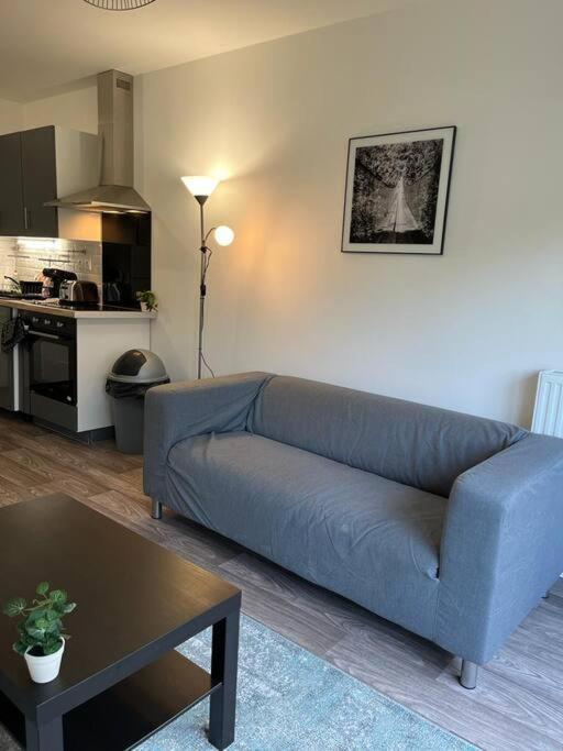 Appartement F2 De Haut Standing En Hypercentre Avec Jardin Prive A 270 M De La Gare De Mantes ! Exterior foto